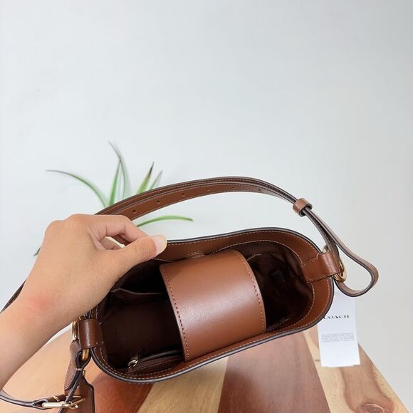 NWT Coach Sophie Bucket Bag In Signature Canvas - Picture 5 of 7